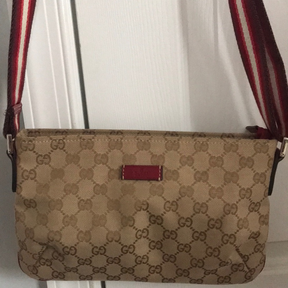 Gucci crossbody handbag